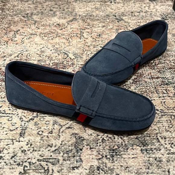 GUCCI 26S LOAFER IN LIGHT BLUE SUEDE main image 1